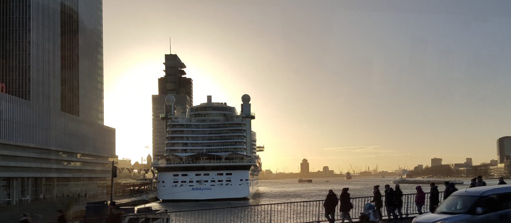 landausflug-rotterdam-hafen-sonnenuntergang